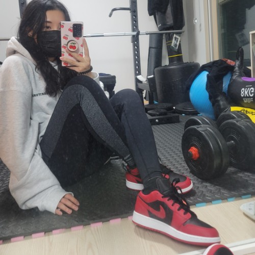 조던 1 로우 바시티 레드 553560-606 photo review