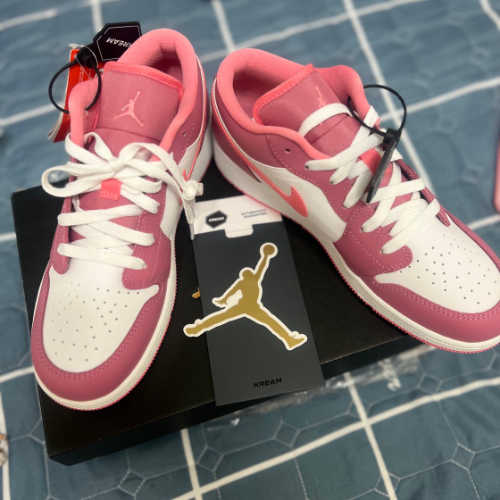 조던 1 로우 디저트 베리 553560-616 photo review