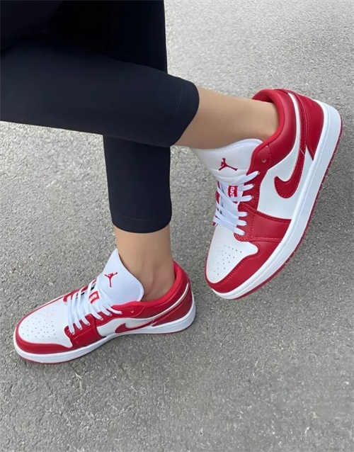 조던 1 로우 라이트 아크틱 핑크 553560-800 photo review