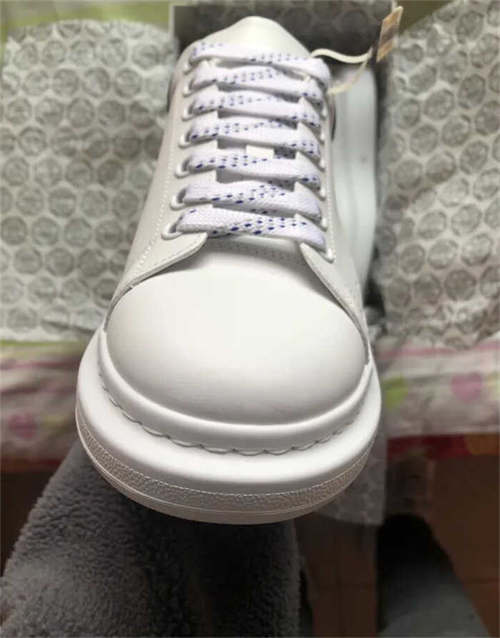 알렉산더 맥퀸 오버사이즈드 스니커즈 파리 블루 553680WHGP79086 photo review