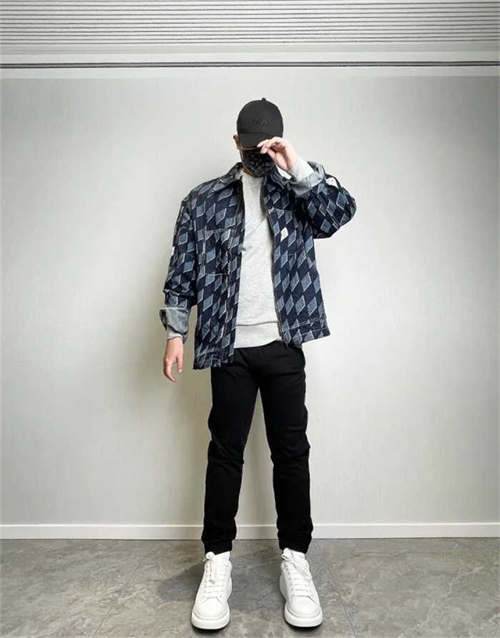 알렉산더 맥퀸 오버사이즈드 스니커즈 러스트 레드 553680WHGP79676 photo review