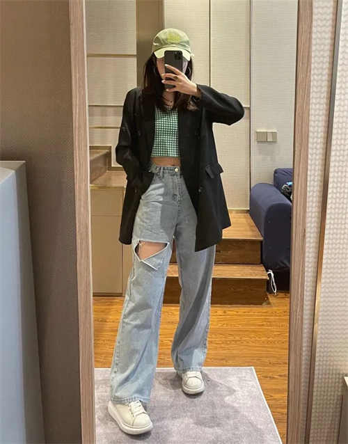 알렉산더 맥퀸 오버사이즈드 스니커즈 러스트 레드 553680WHGP79676 photo review