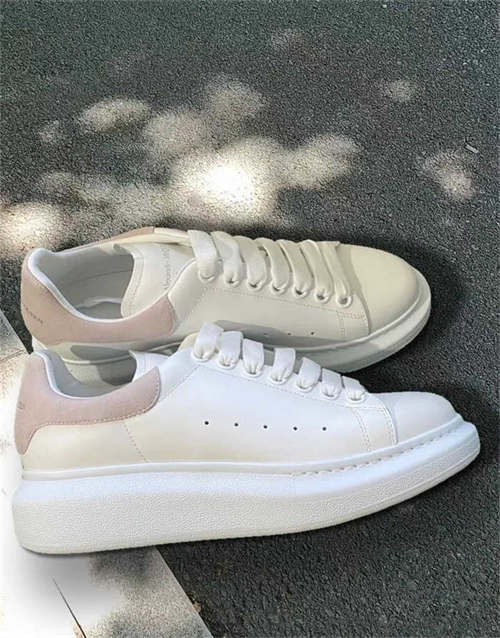 알렉산더 맥퀸 오버사이즈드 스니커즈 파촐리 553770WHGP79182 photo review