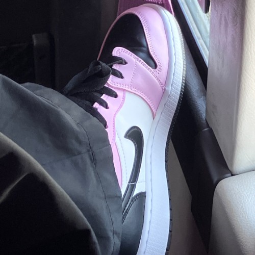 조던 1 로우 라이트 아크틱 핑크 554723-601 photo review
