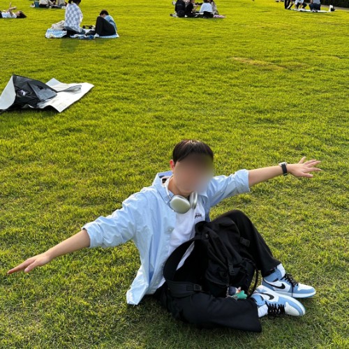 조던 1 레트로 하이 OG 유니버시티 블루 555088-134 photo review