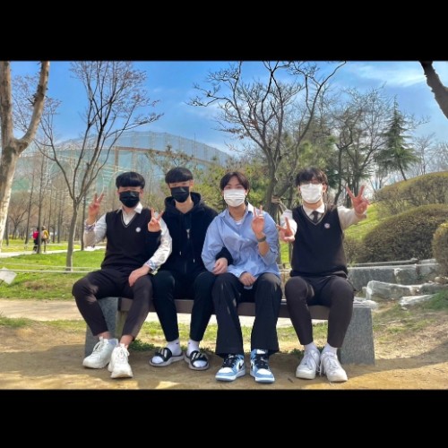 조던 1 레트로 하이 OG 유니버시티 블루 555088-134 photo review