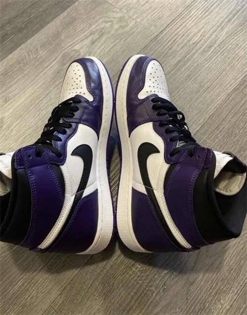 조던 1 레트로 하이 OG 코트 퍼플 2020 555088-500 photo review