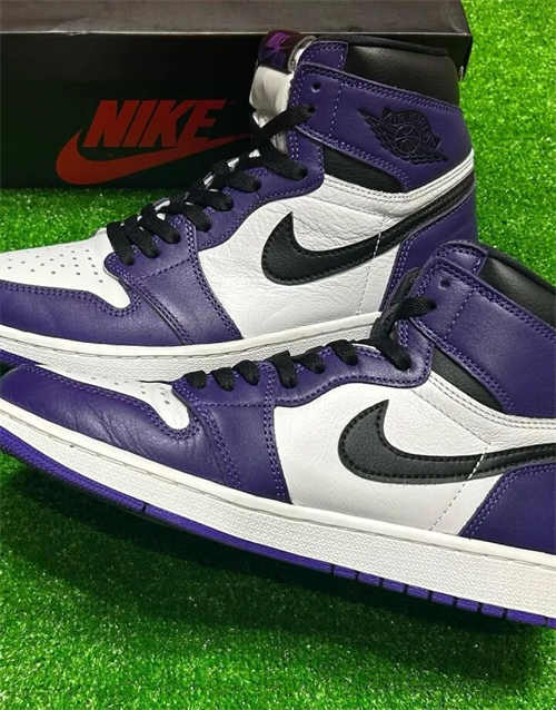 조던 1 레트로 하이 OG 코트 퍼플 2020 555088-500 photo review