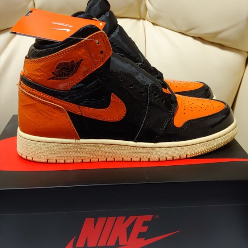 조던 1 레트로 하이 OG 쉐터드 백보드 3.0 575441-028 photo review