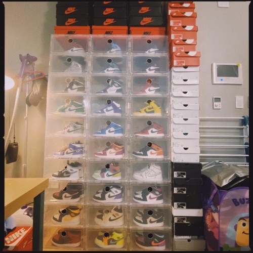 조던 1 레트로 하이 OG CO.JP 뉴트럴 그레이 575441-029 photo review