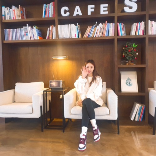 조던 1 레트로 하이 OG 블러드라인 575441-062 photo review