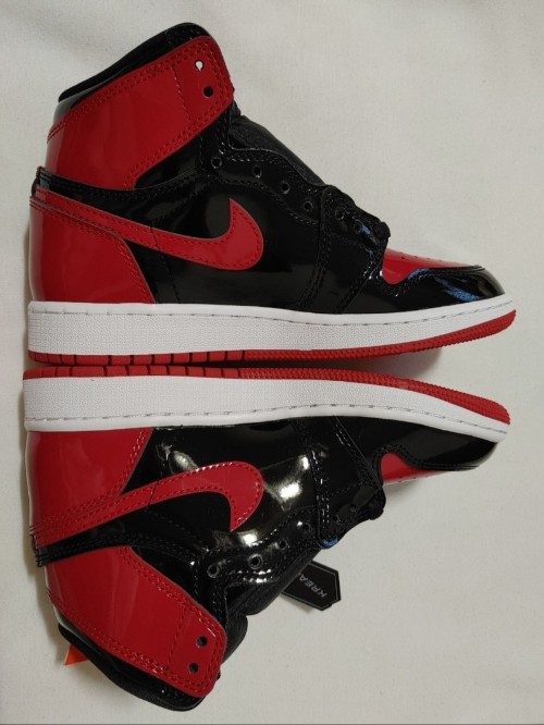 조던 1 레트로 하이 OG 페이턴트 브레드 575441-063 photo review