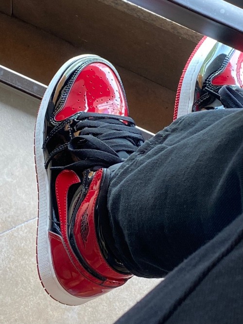 조던 1 레트로 하이 OG 페이턴트 브레드 575441-063 photo review