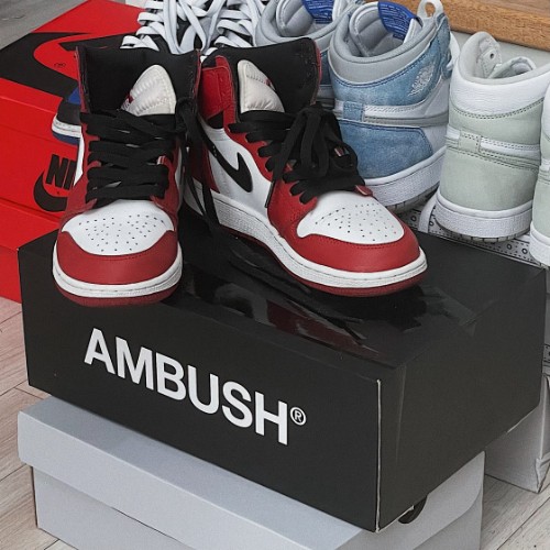 조던 1 레트로 하이 OG 시카고 2015 575441-101 photo review