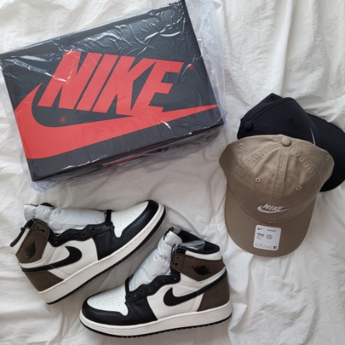 조던 1 레트로 하이 OG 블랙 모카 575441-105 photo review