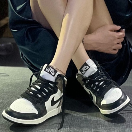 조던 1 레트로 하이 OG 블랙 모카 575441-105 photo review