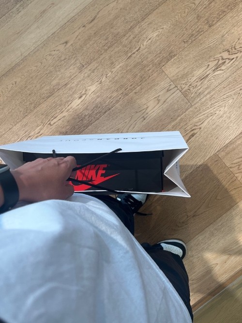 조던 1 레트로 하이 OG 블랙 모카 575441-105 photo review