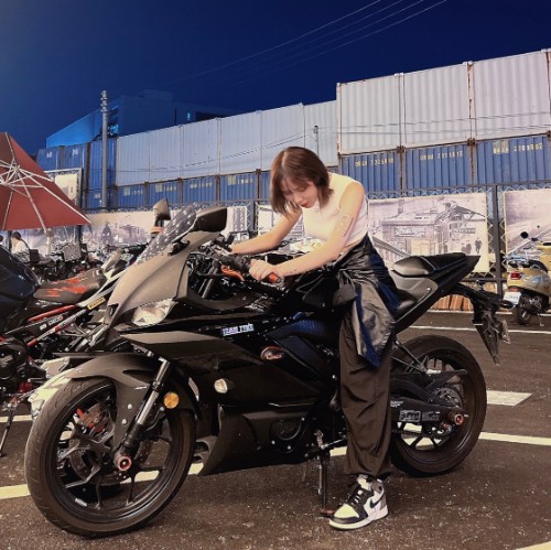 조던 1 레트로 하이 OG 블랙 모카 575441-105 photo review