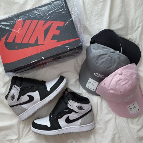 조던 1 레트로 하이 OG 블리치드 코랄 575441-108 photo review