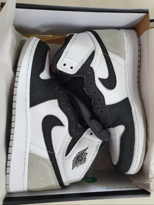 조던 1 레트로 하이 OG 블리치드 코랄 575441-108 photo review