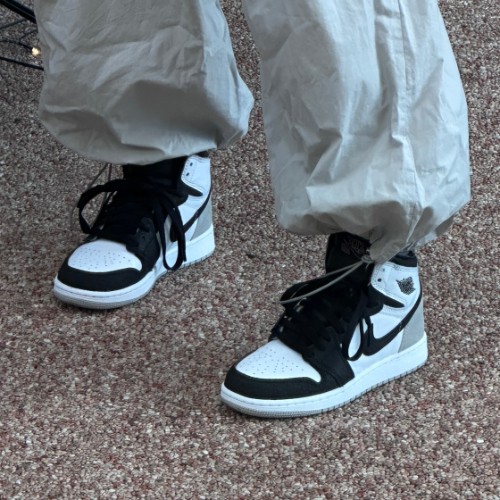 조던 1 레트로 하이 OG 블리치드 코랄 575441-108 photo review