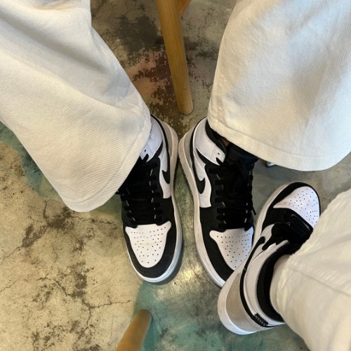 조던 1 레트로 하이 OG 블리치드 코랄 575441-108 photo review