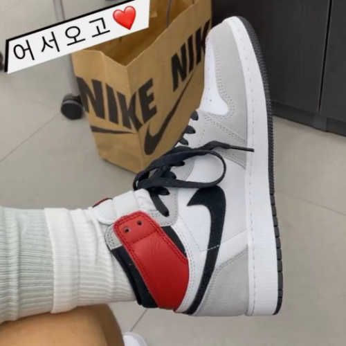조던 1 레트로 하이 OG 라이트 스모크 그레이 575441-126 photo review