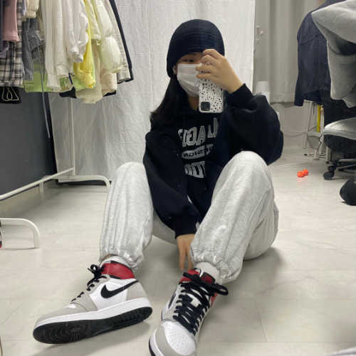 조던 1 레트로 하이 OG 라이트 스모크 그레이 575441-126 photo review