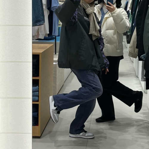 조던 1 레트로 하이 OG 라이트 스모크 그레이 575441-126 photo review