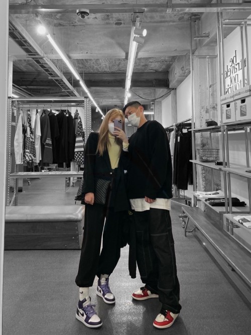 조던 1 레트로 하이 OG 코트 퍼플 2020 575441-500 photo review