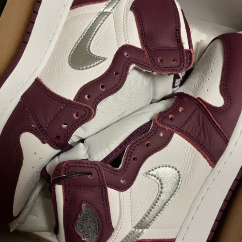 조던 1 레트로 하이 OG 보르도 575441-611 photo review