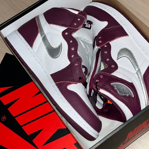 조던 1 레트로 하이 OG 보르도 575441-611 photo review