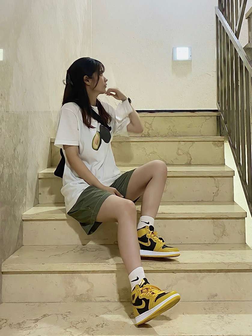조던 1 레트로 하이 OG 폴른 575441-701 photo review