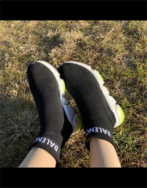 발렌시아가 스피드 트레이너 네이비 화이트 2020 587286W17024005 photo review