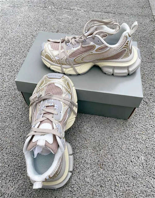 발렌시아가 3XL 스니커즈 라이트 베이지 734731W3XL49191 photo review