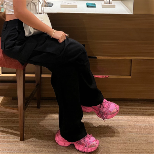 발렌시아가 3XL 스니커즈 핑크 734731W3XL65050 photo review