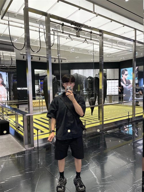 발렌시아가 3XL 스니커즈 블랙 화이트 734734W3XL11090 photo review