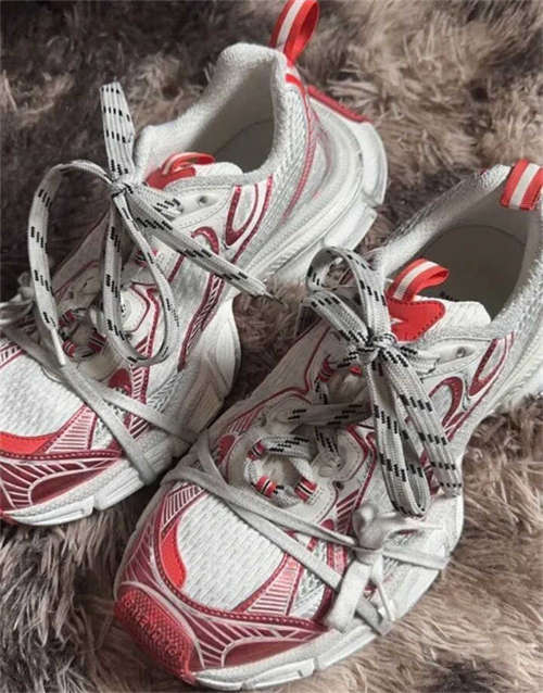 발렌시아가 3XL 스니커즈 옐로우 블랙 734734W3XL27010 photo review