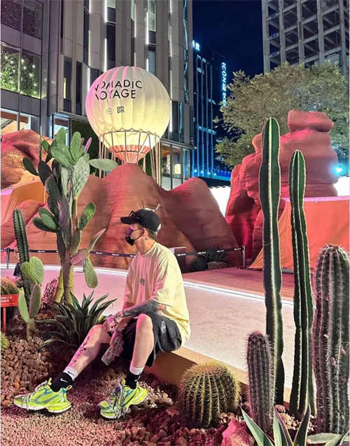 발렌시아가 3XL 스니커즈 플루오 옐로우 734734W3XL67019 photo review