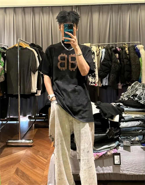 발렌시아가 3XL 뮬 그레이 화이트 레드 742672W3XL51219 photo review