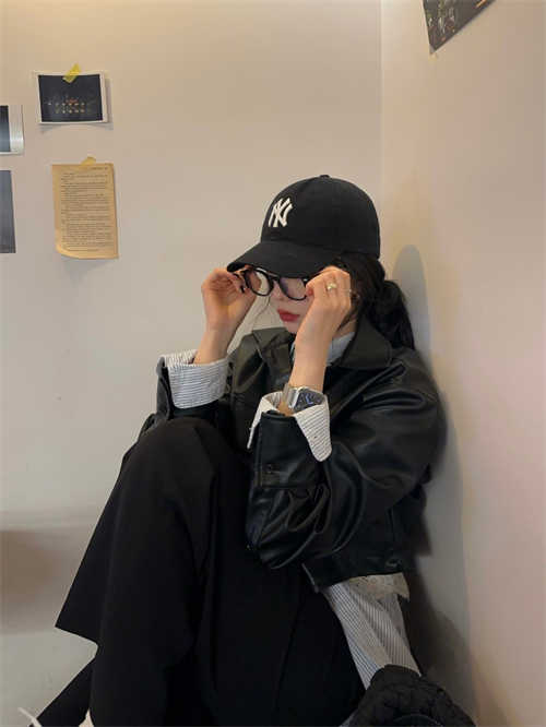 나이키 코르테즈 베이직 SL 화이트 블랙 904764-102 photo review