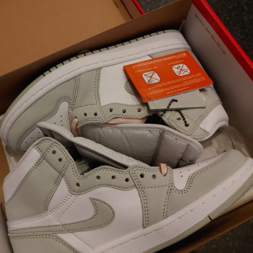 조던 1 레트로 하이 OG 씨폼 CD0461-002 photo review