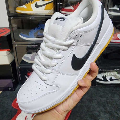 나이키 SB 덩크 로우 프로 화이트 앤 검 라이트 브라운 CD2563-101 photo review