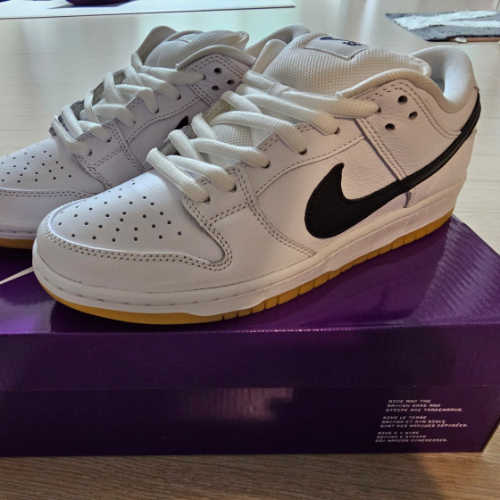 나이키 SB 덩크 로우 프로 화이트 앤 검 라이트 브라운 CD2563-101 photo review