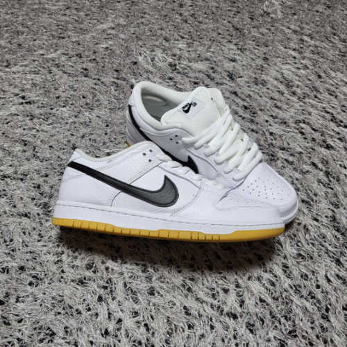 나이키 SB 덩크 로우 프로 화이트 앤 검 라이트 브라운 CD2563-101 photo review