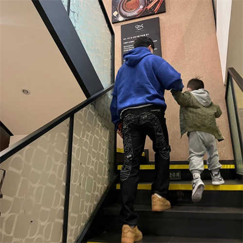 나이키 에어포스 1 '07 WB 플랙스 CJ9179-200 photo review