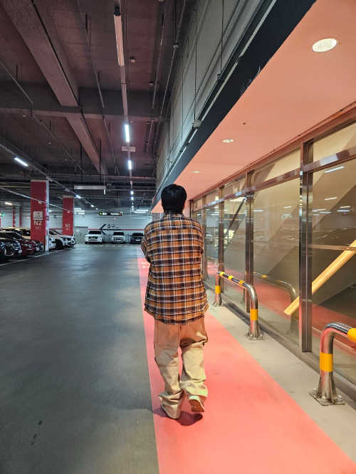 나이키 x 트래비스 스캇 SB 덩크 로우 CT5053-001 photo review