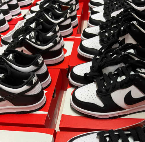 나이키 덩크 로우 블랙 CW1590-100 photo review