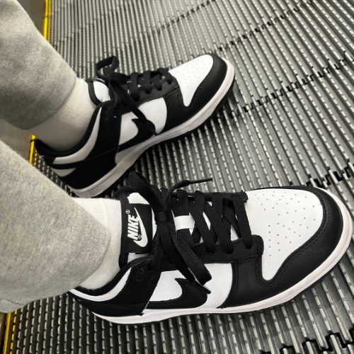 나이키 덩크 로우 블랙 CW1590-100 photo review