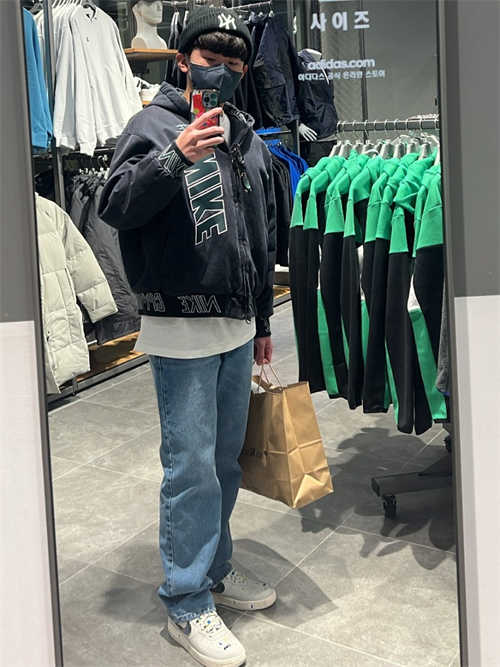 나이키 에어포스 1 '07 LV8 페인트 스플래터 화이트 CZ0339-100 photo review